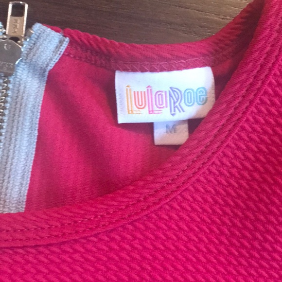 ❤️LuLaRoe M Amelia Raspberry NWT❤ - Picture 3 of 4